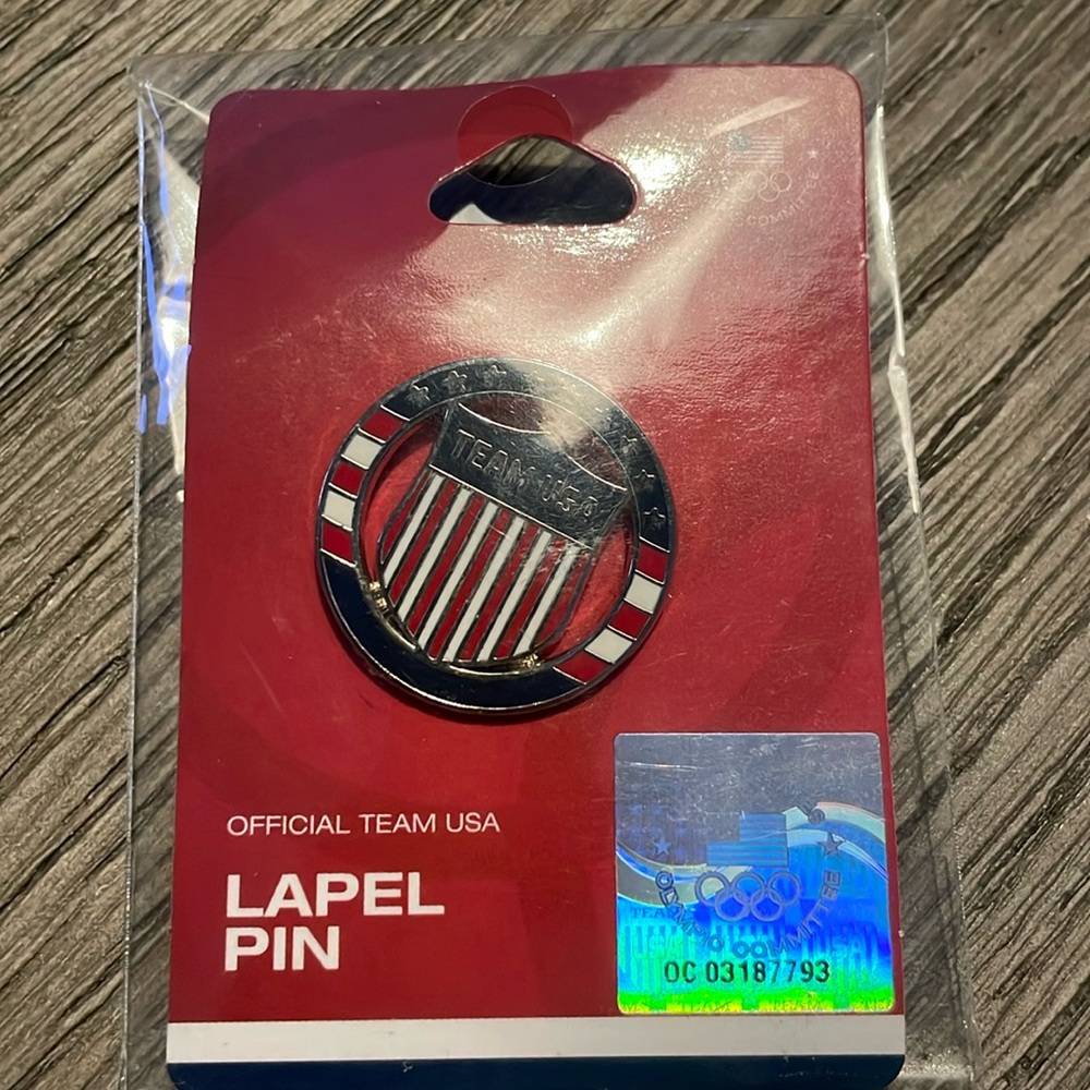 Team USA Lapel pin